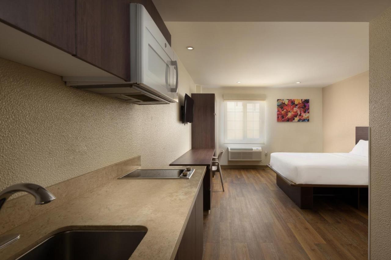 Extended Suites Saltillo Galerias Zewnętrze zdjęcie
